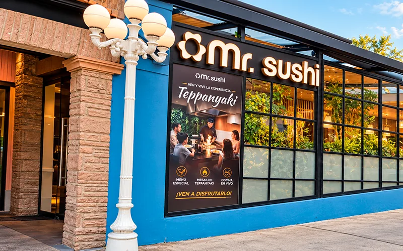 Fachada de Mr. Sushi sucursal Zona Esmeralda